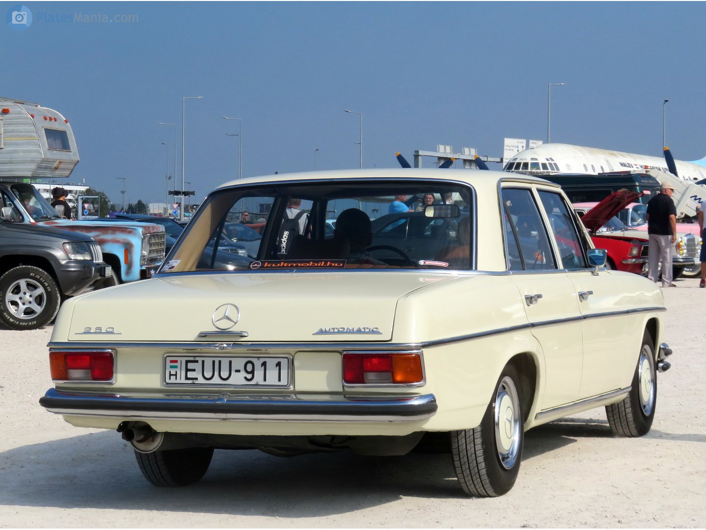 EUU-911, Mercedes-Benz E-Klasse 200–280 Sedan (W114/W115), 1967­–1976