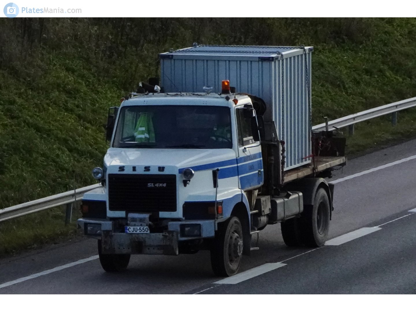 CJU-550, Sisu SL-Series 