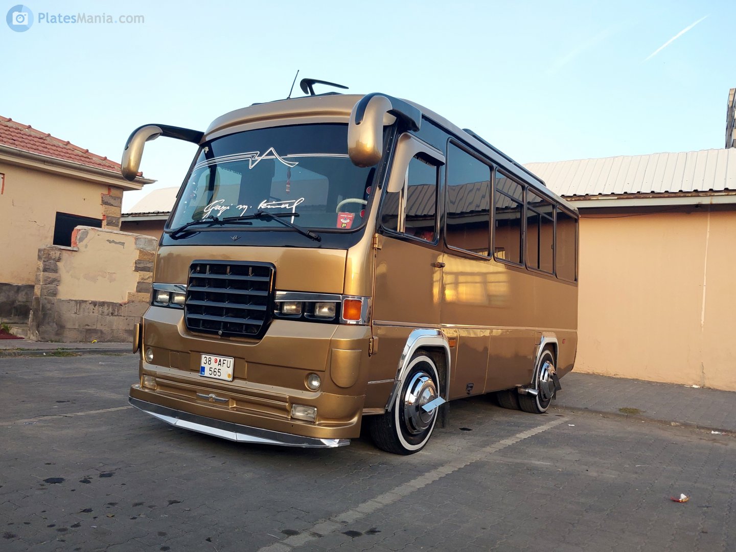 38 AFU 565, Otokar M2000 