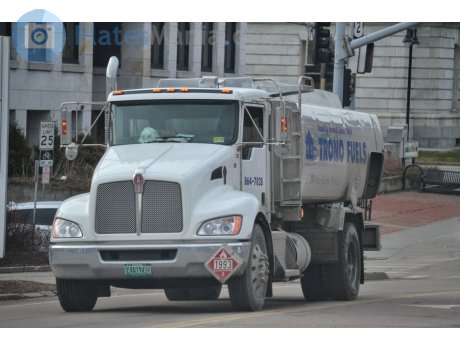 419A240, Kenworth T370