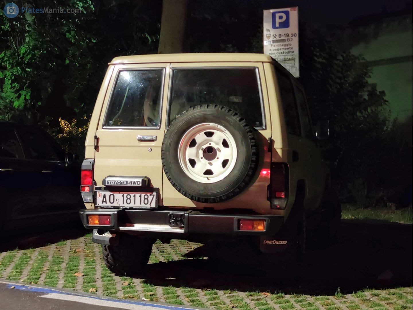 AO 181187, Toyota Land Cruiser Prado (J71–J73), 1985–1990