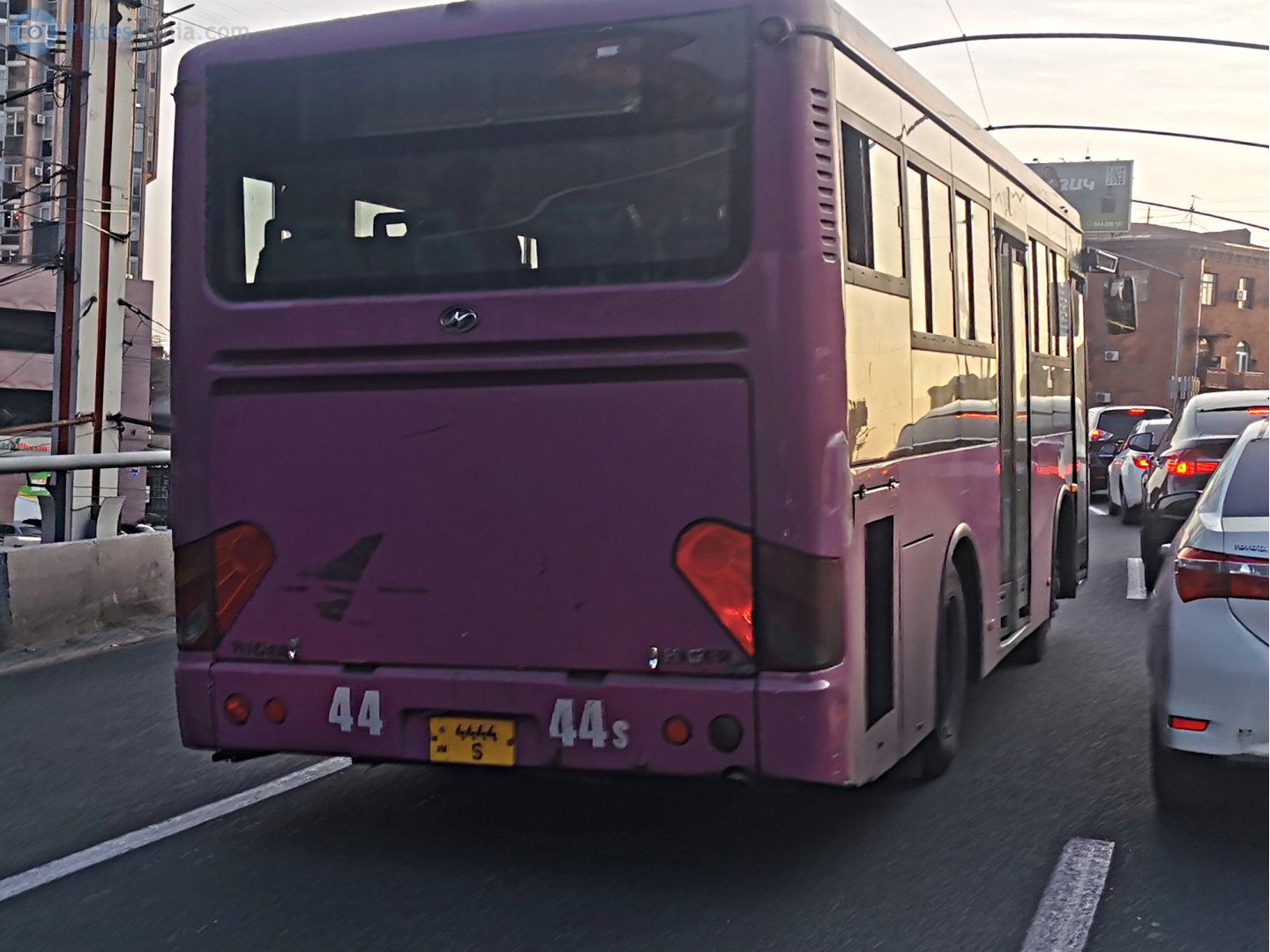 4444 S, Higer KLQ6770 