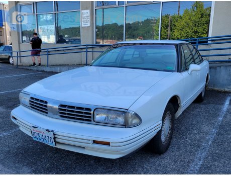 BZE4470, Oldsmobile 98