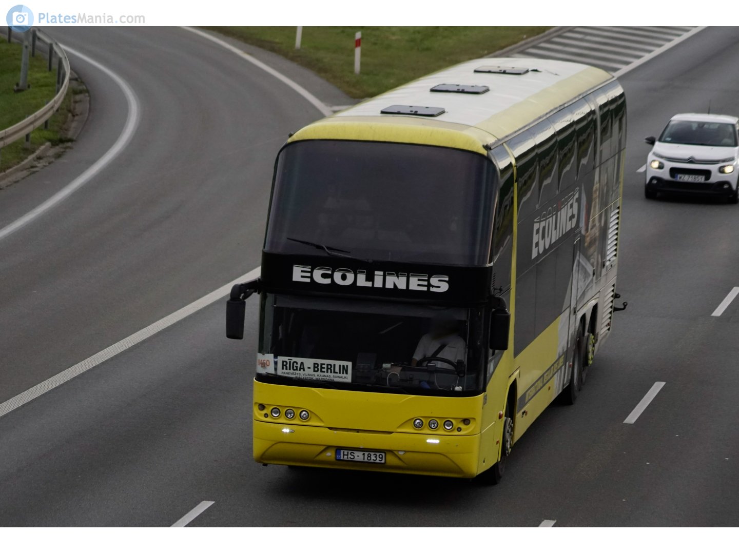 HS-1839, Neoplan Skyliner 4th gen (N1122/3), 2001–2012