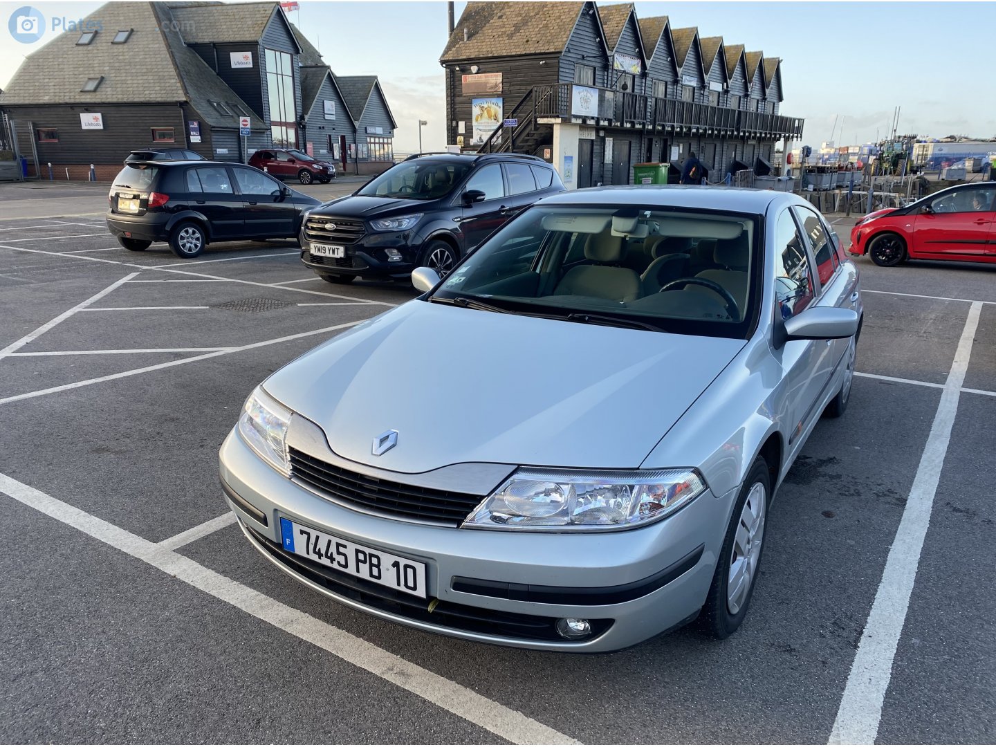 7445 PB 10, Renault Laguna 2nd gen Liftback (X74), 2001–2005