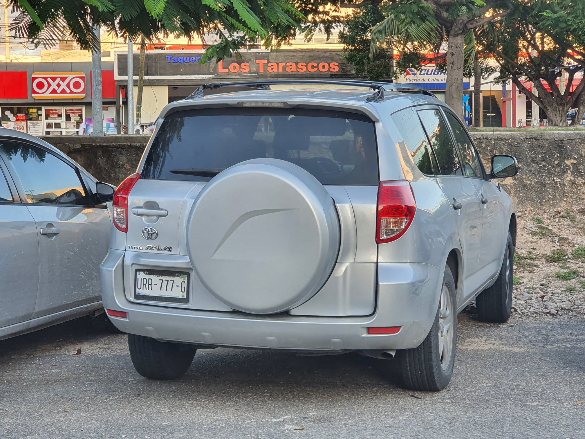 URR-777-G, Toyota RAV4 3rd gen (XA30), 2005–2013 (–2016 for JP-market)