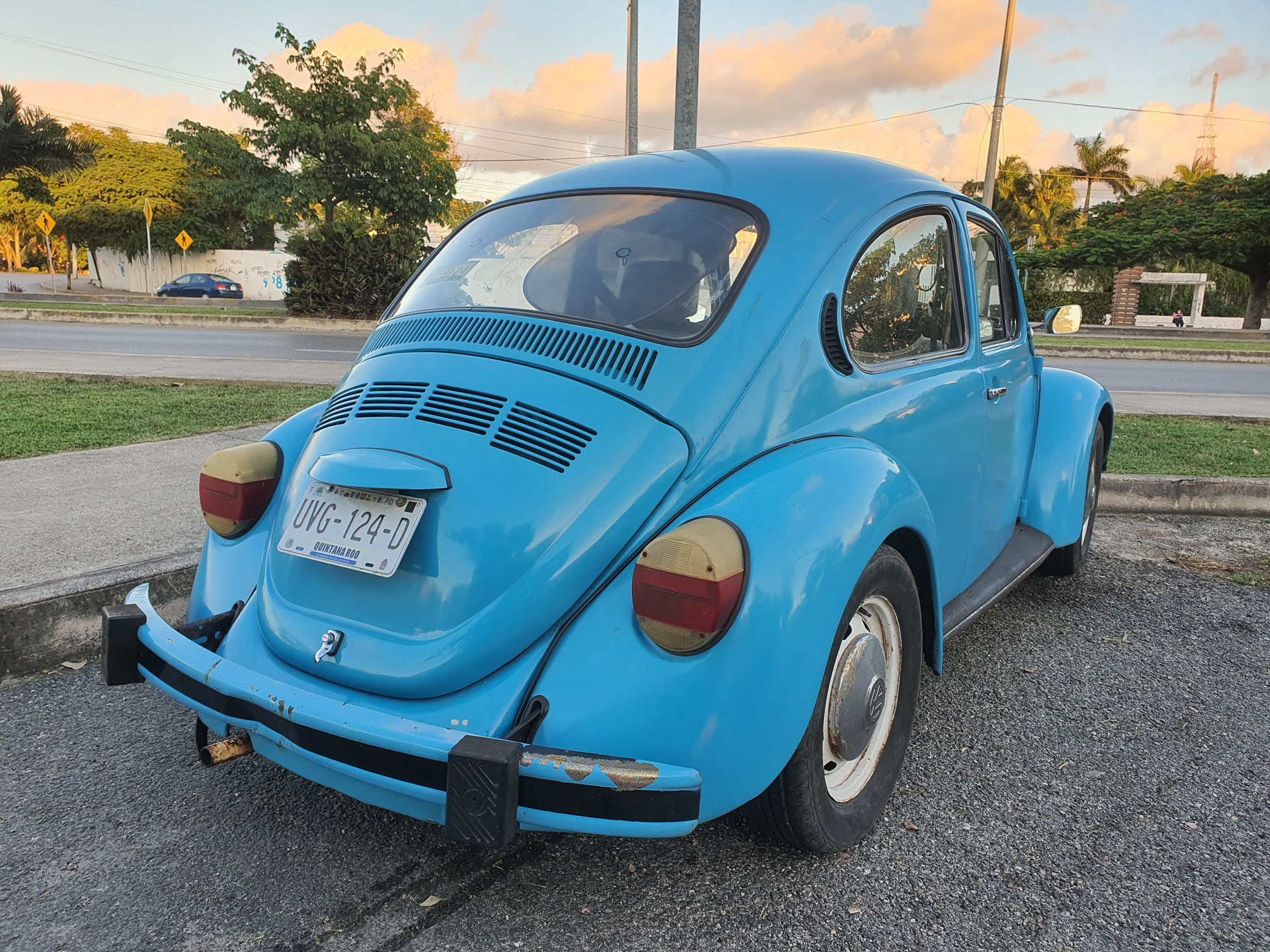 UVG-124-D, Volkswagen Beetle 1st gen Sedan (Type 1), 1938­–2003