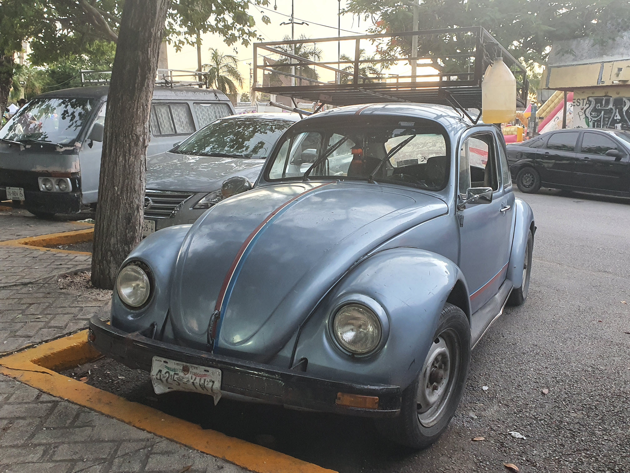 425-YHZ, Volkswagen Beetle 1st gen Sedan (Type 1), 1938­–2003