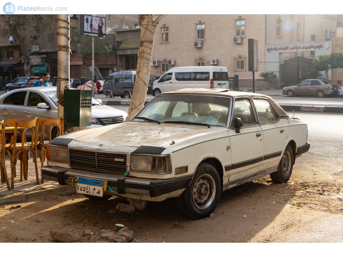 ٧٥٥٤ مھ, Mazda 929 2nd gen Sedan (LA4), facelift, 1980–1982