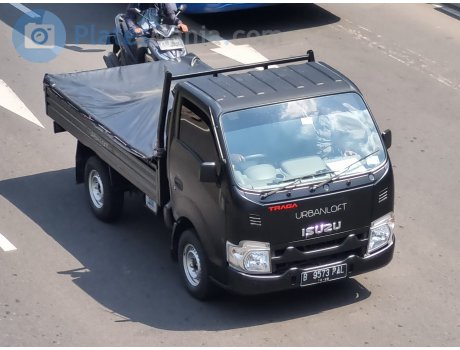 B 9573 PAL, Isuzu Traga