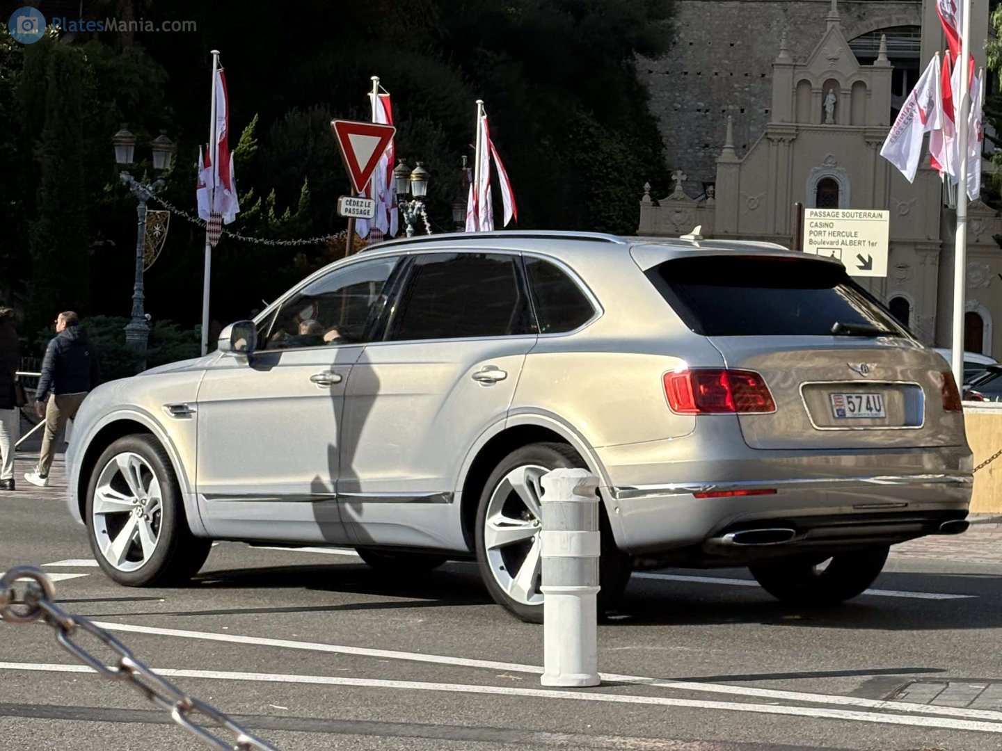 574U, Bentley Bentayga 1st gen (PL71), 2016–2020