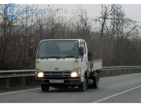 с065хо125, Nissan Atlas