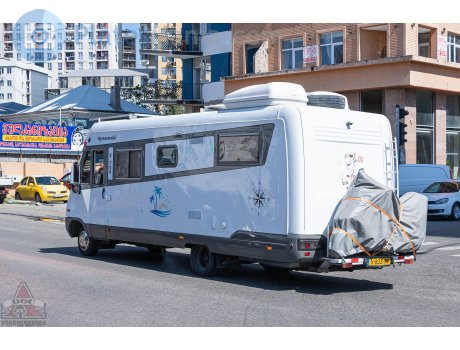 V-835-PF, Hymer Mobil