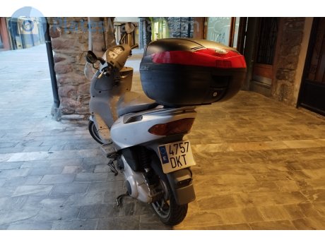 4757 DKT, Derbi Boulevard