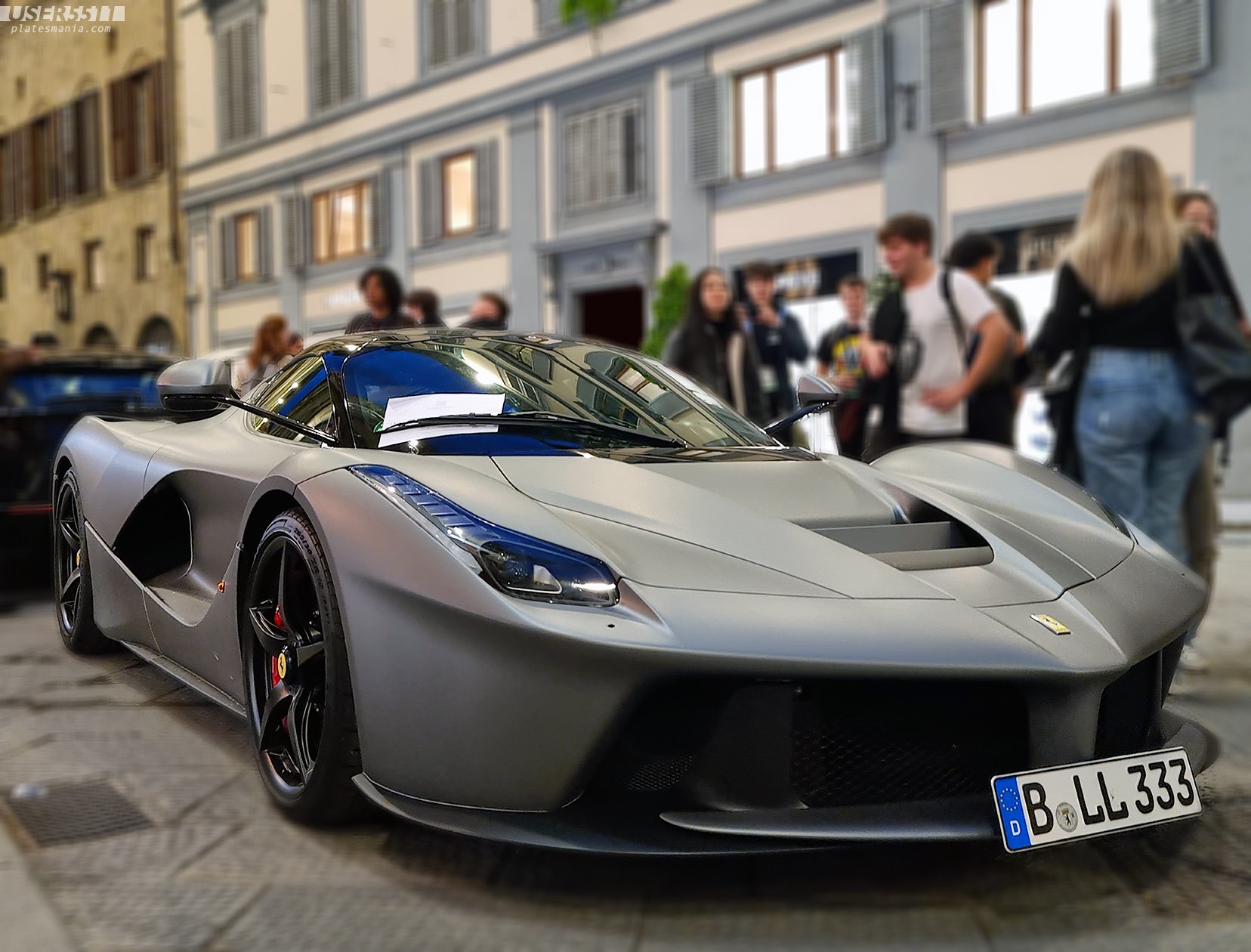 B LL 333, Ferrari LaFerrari 1st gen Coupé (F150), 2013–2016