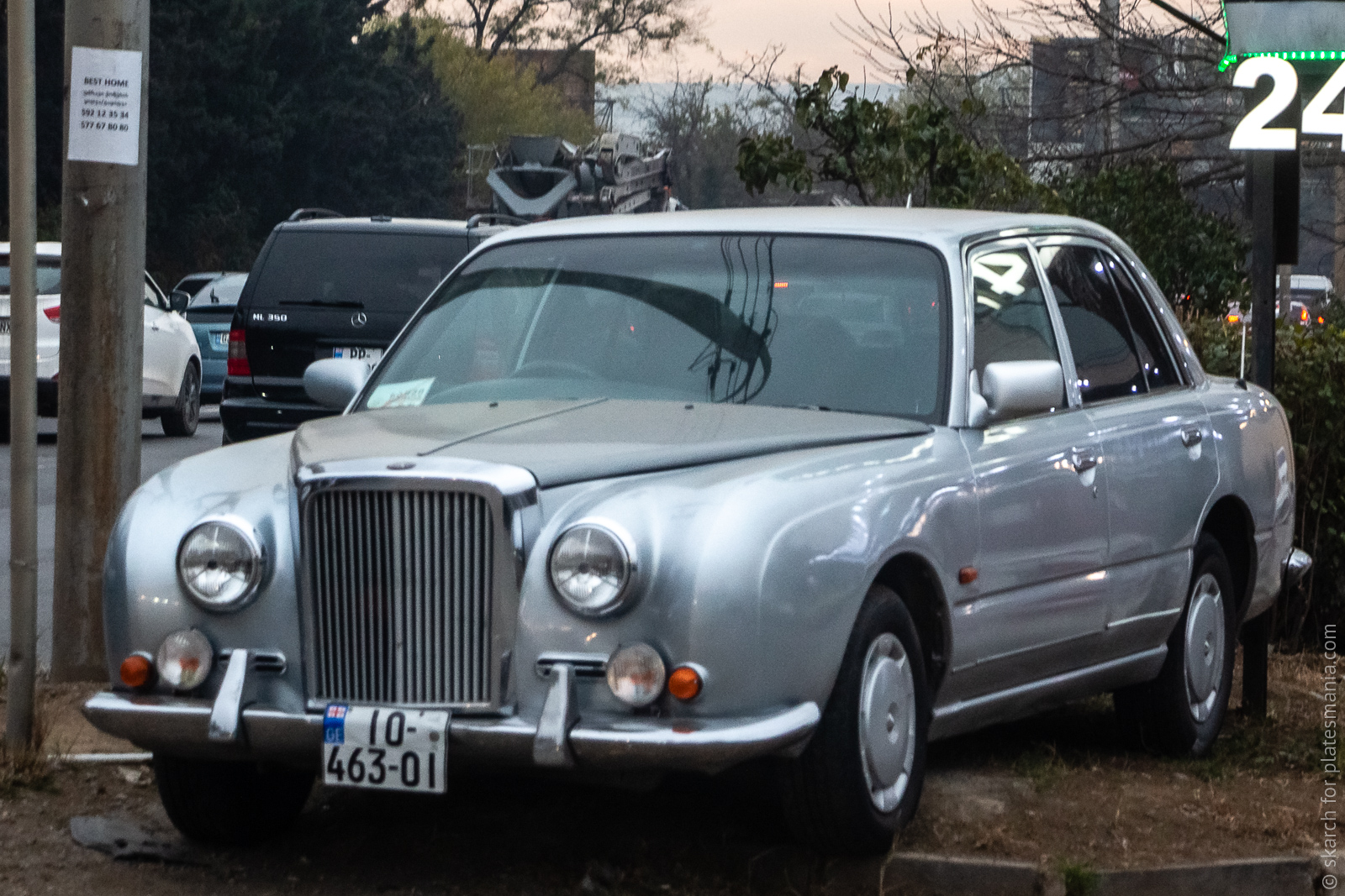 IO-463-OI, Mitsuoka Galue 1st gen (K30), 1996–2001 (based on Nissan Crew)