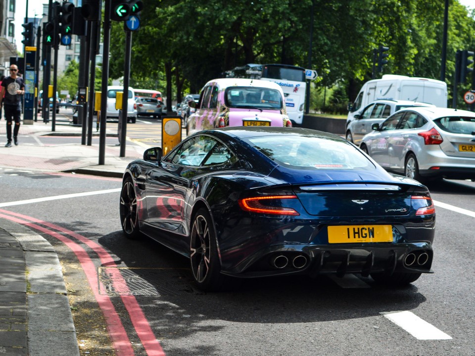1HGW, Aston Martin Vanquish 2nd gen, 2012–2018