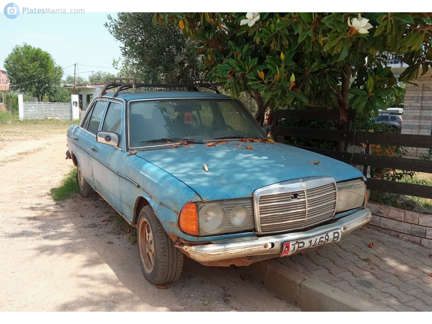 TP 1468 B, Mercedes-Benz E-Klasse 200–300 Sedan (W123), 1975­–1986