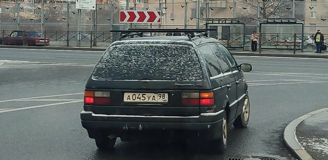 а 045 уа 98, Volkswagen Passat 3rd gen Variant (B3; 35i), 1988–1993
