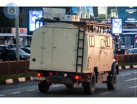 MH MN 608H, Mercedes-Benz L/LA-Series Trucks