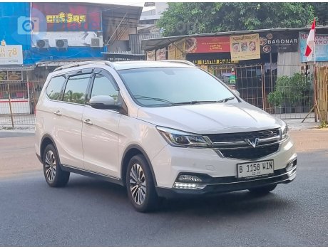 B 1158 WIN, Wuling Cortez