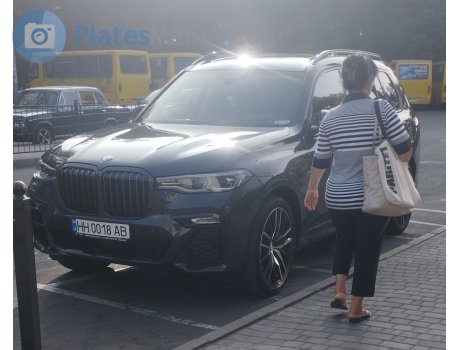 HH 0018 AB, BMW X7