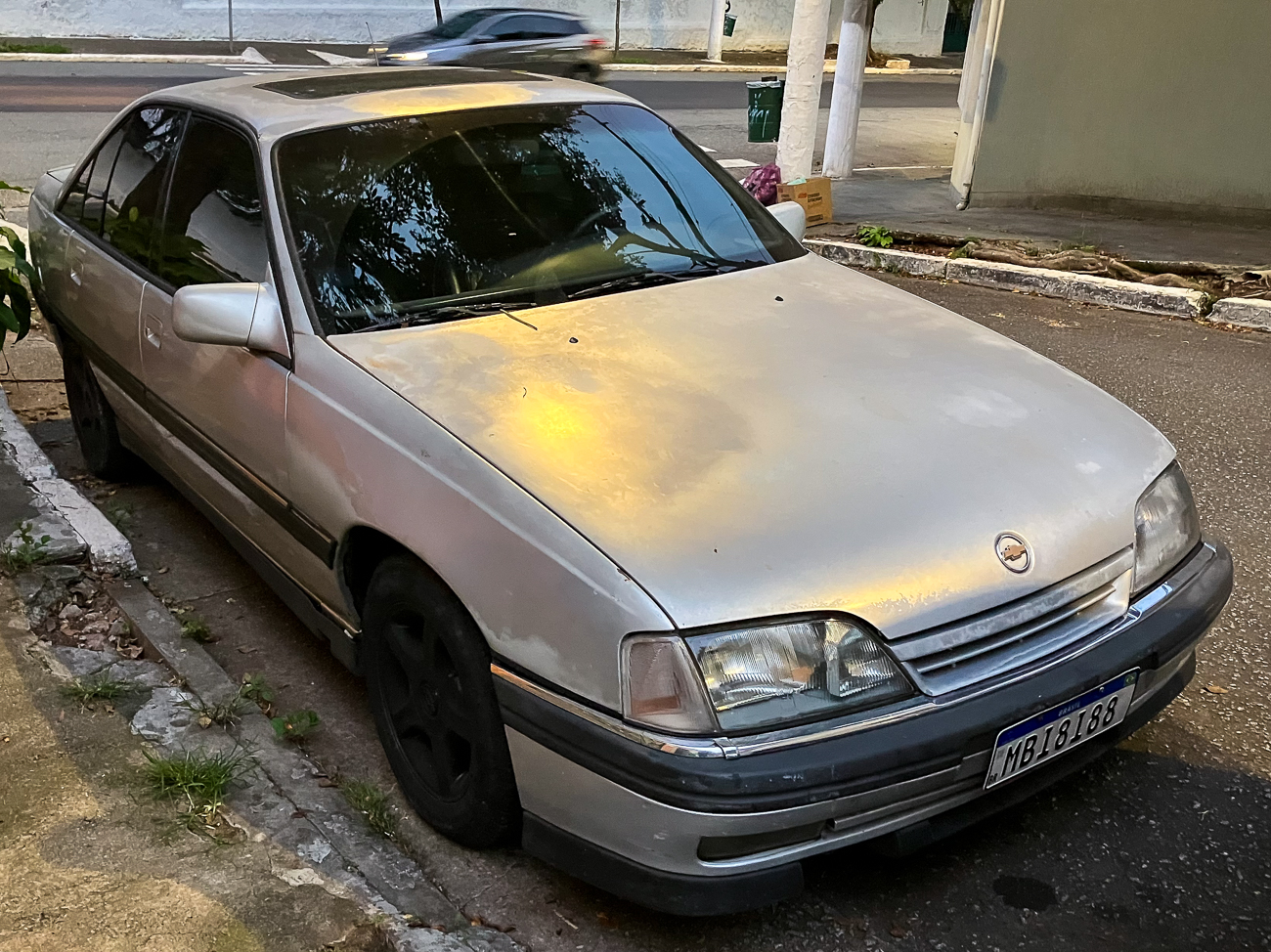 MBI8I88, Chevrolet Omega 1st gen Sedan (A; V-body), 1992–1998