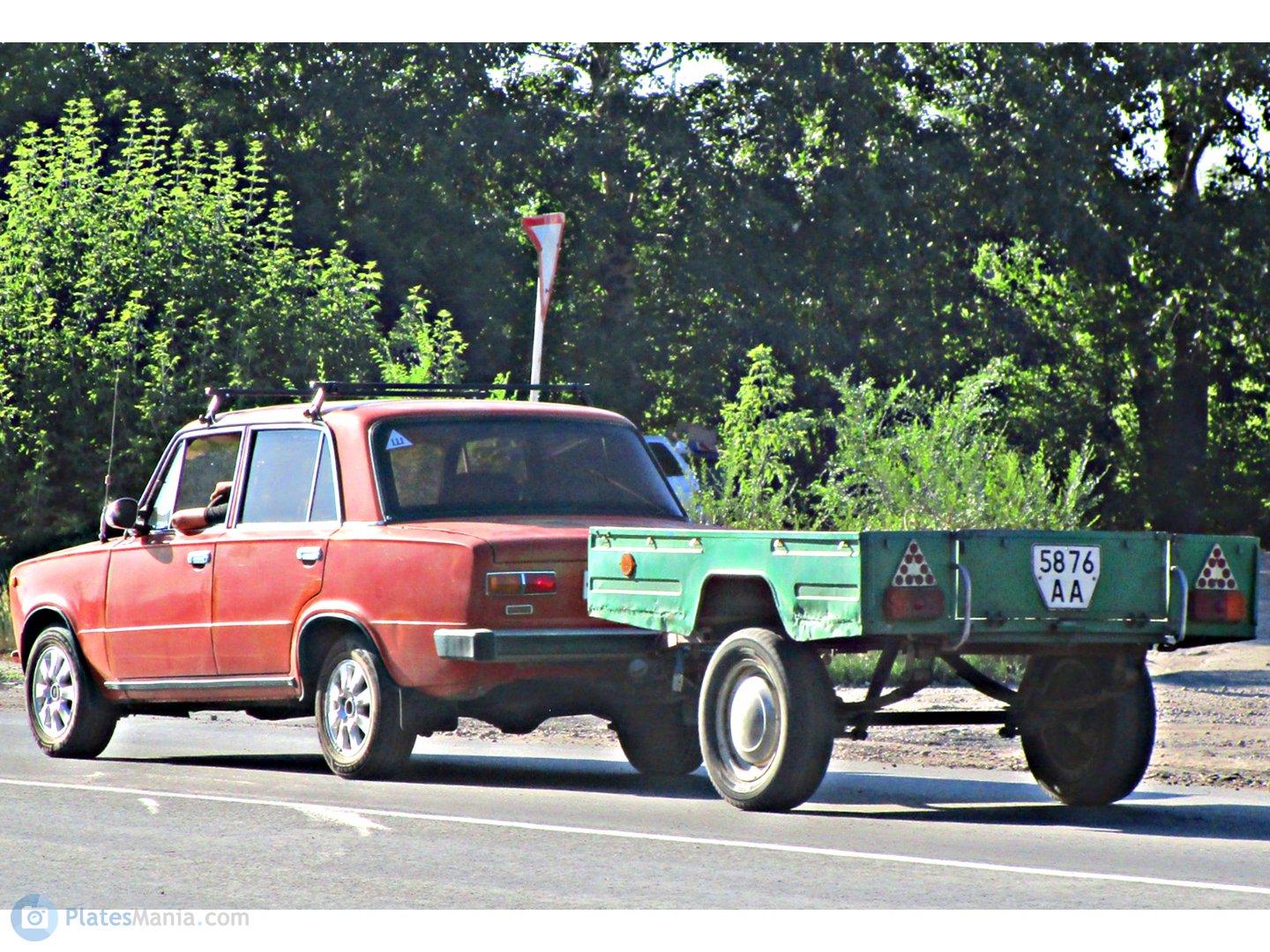 5876 АА, Kurganmashzavod (KMZ) 8119 