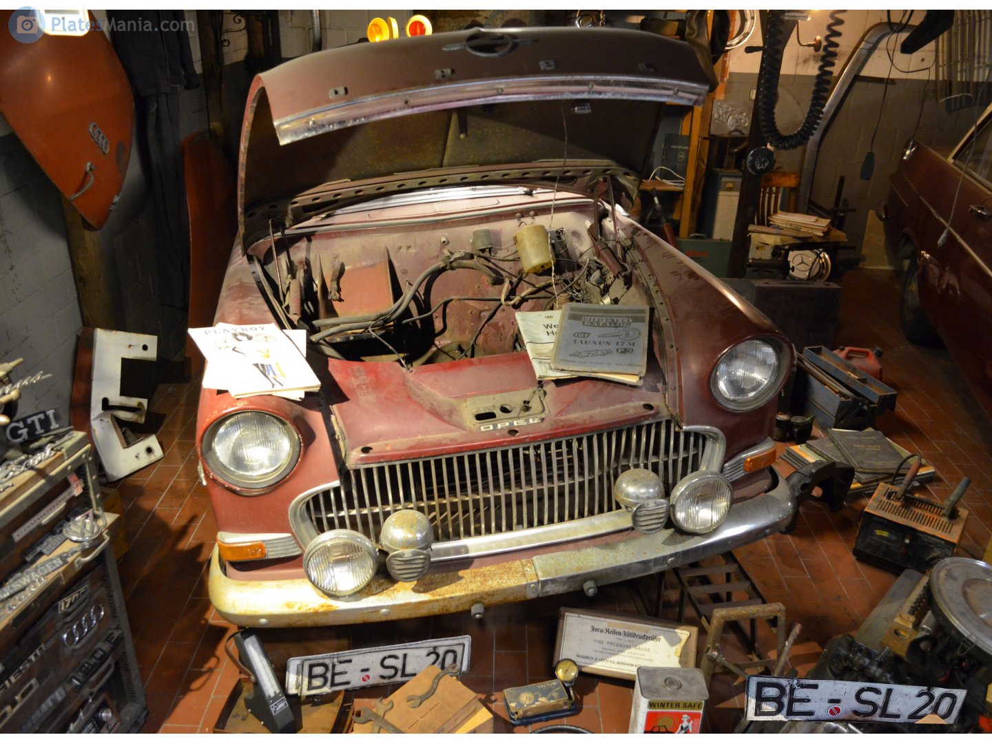 BE SL 20, License plate without vehicle 