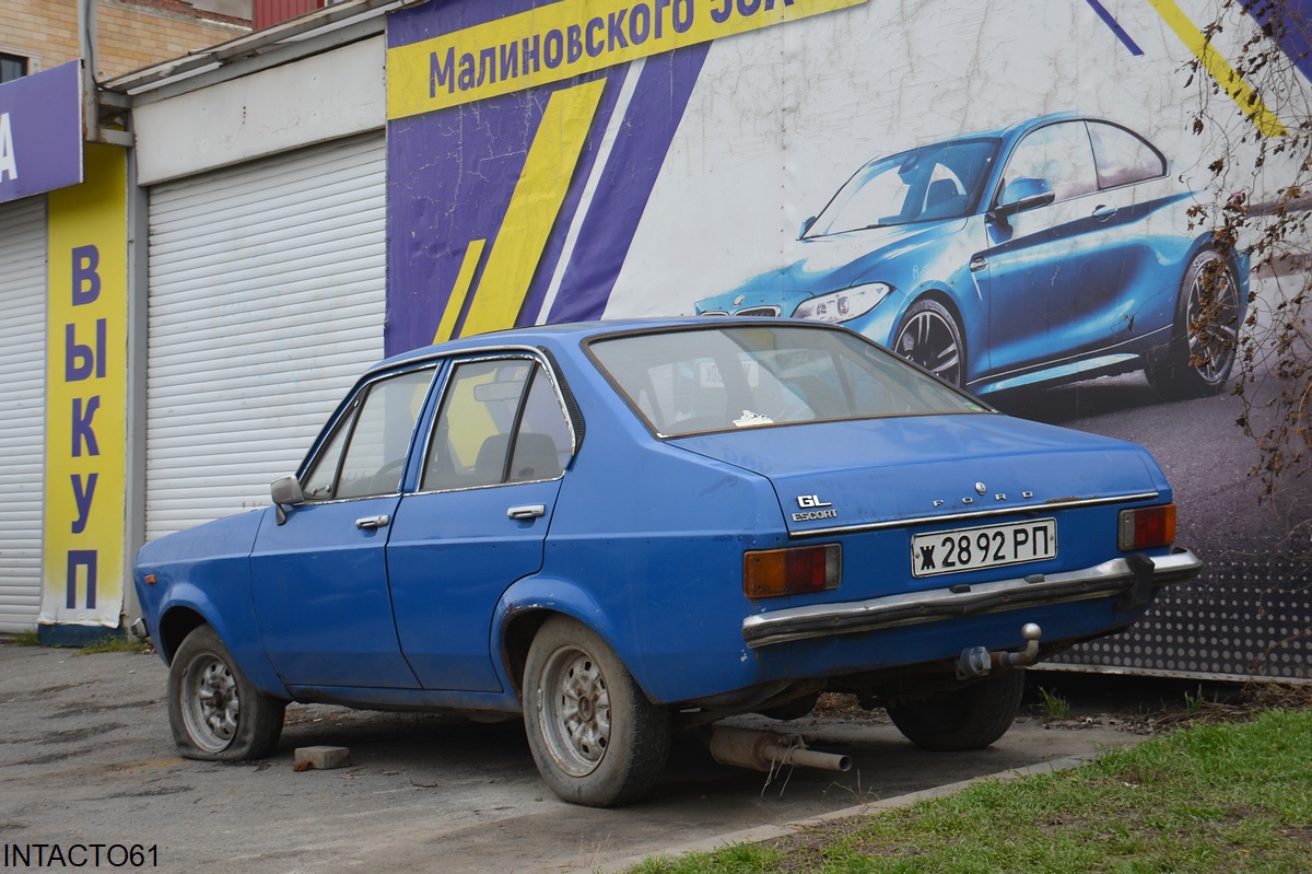 ж 2892 РП, Ford Escort 2nd gen 4-door Sedan (AFR), 1974–1980