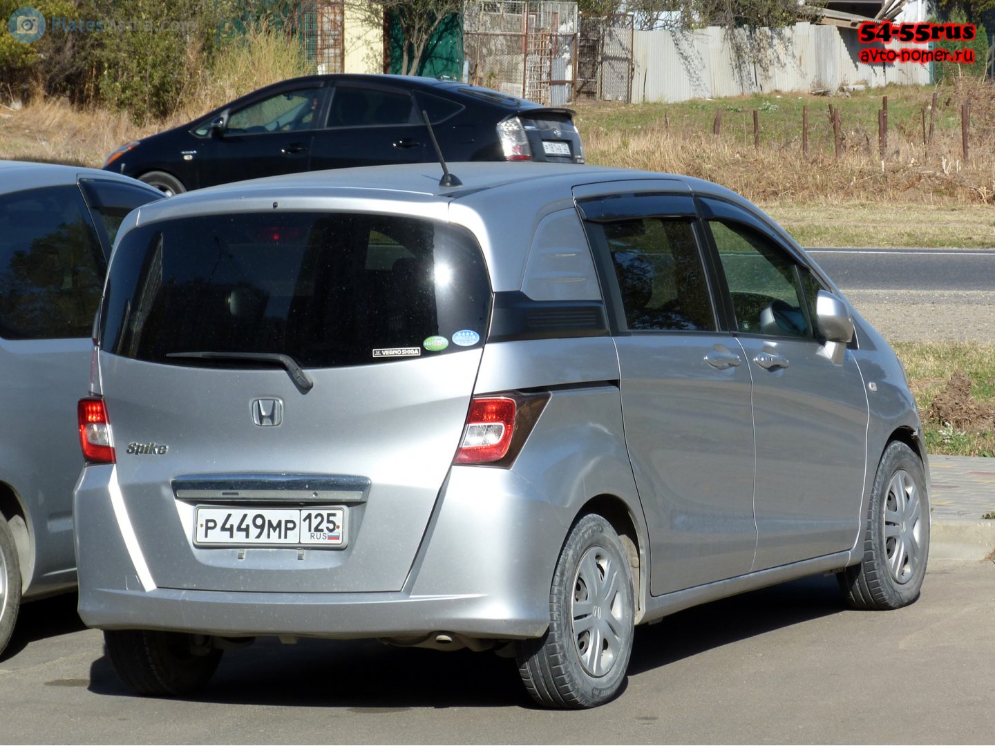 р 449 мр 125, Honda Freed 1st gen Spike (GB3/GB4/GP3; JP-market), 2010–2016