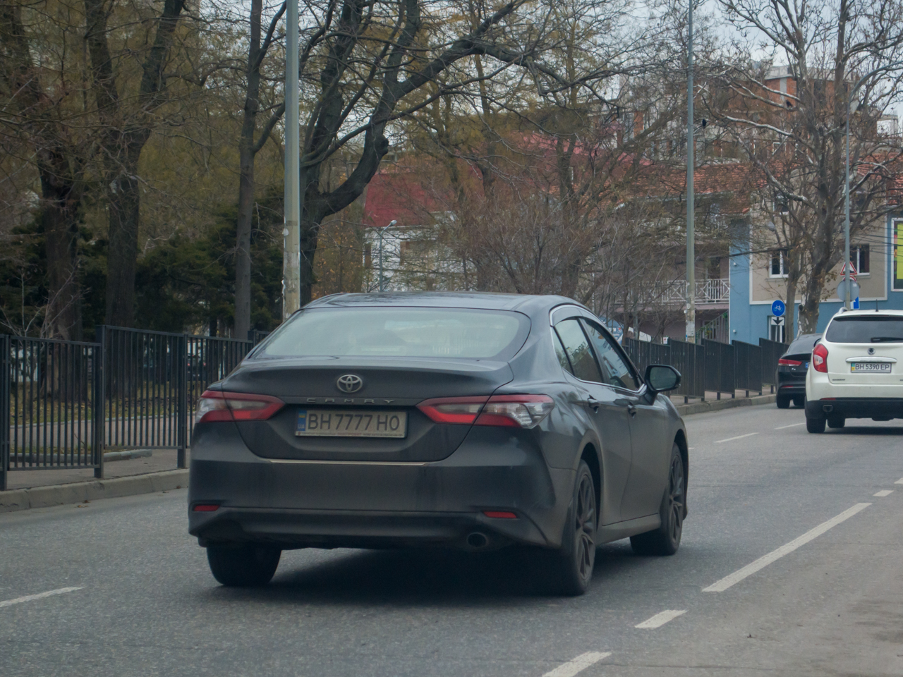 BH 7777 HO, Toyota Camry 8th gen (XV70), 2017–