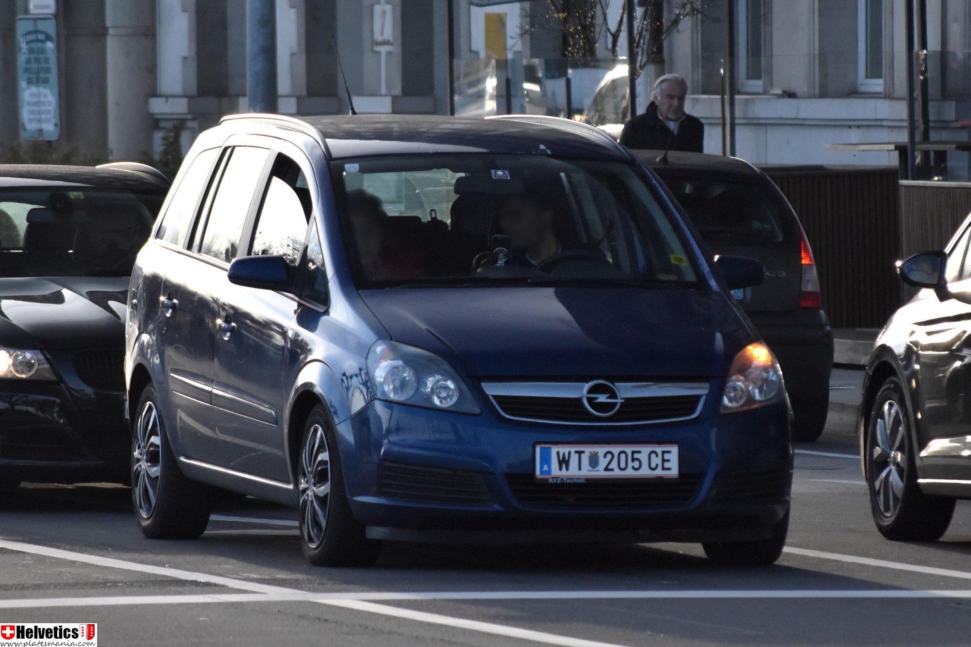 WT 205 CE, Opel Zafira 2nd gen (Family) (B; A05), 2005–2014
