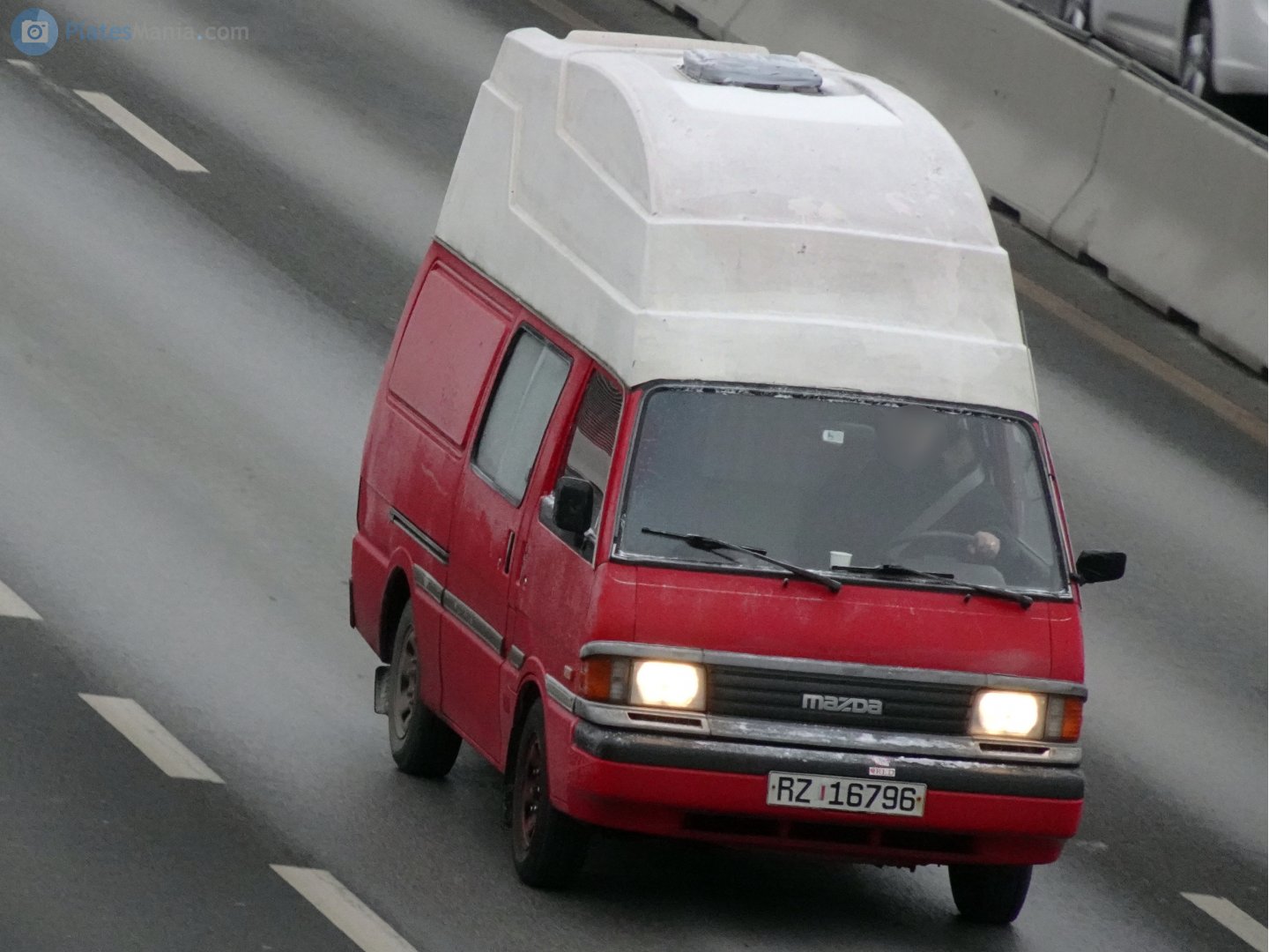 RZ 16796, Mazda E-Series 2nd gen (SE/SS), 1983–1999