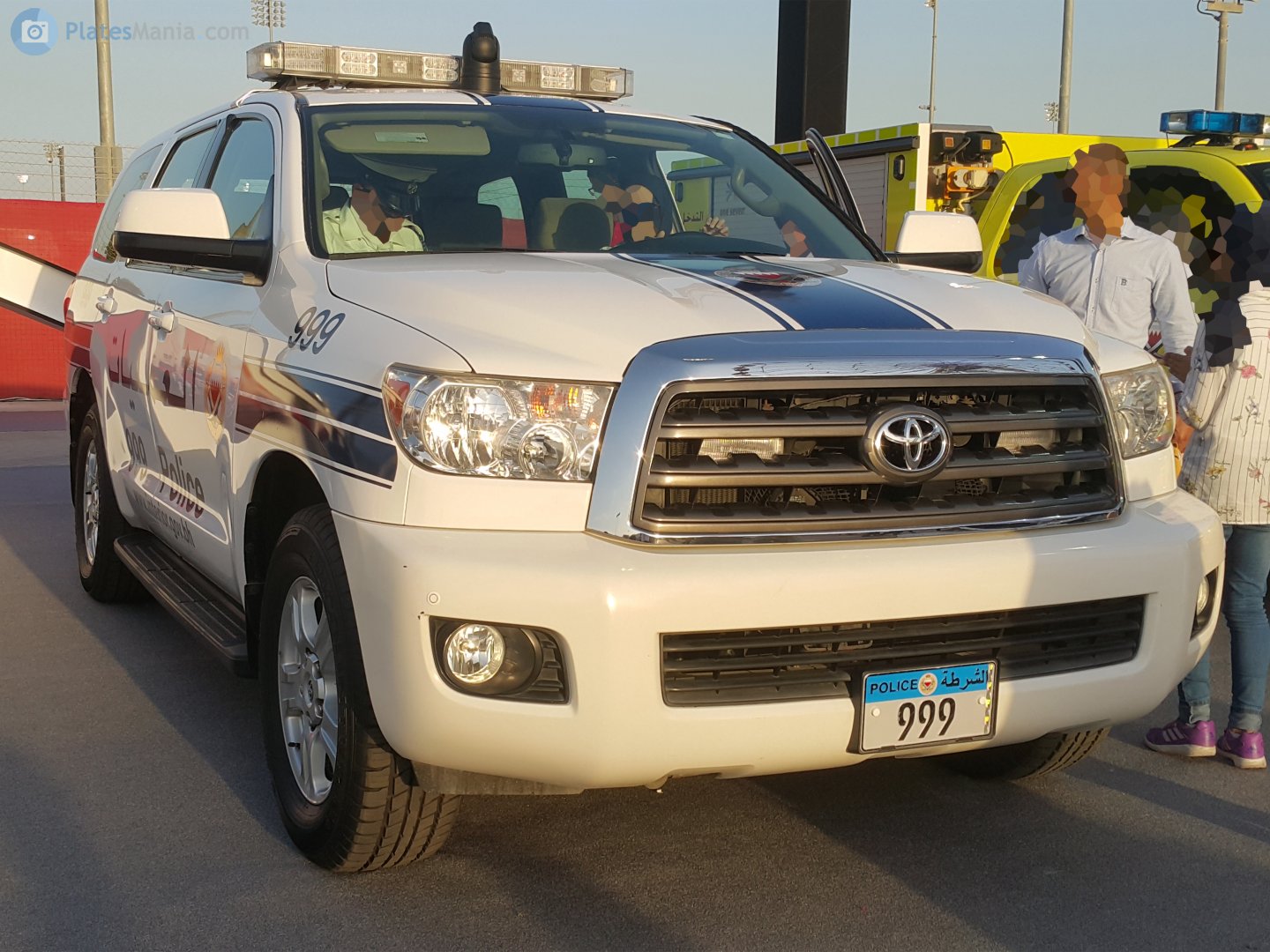 999, Toyota Sequoia 2nd gen (XK60), 2007–2022
