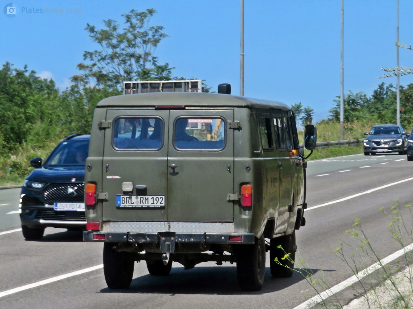 BRL RM 192, UAZ 452 452В/2206 Minibus, 1967–