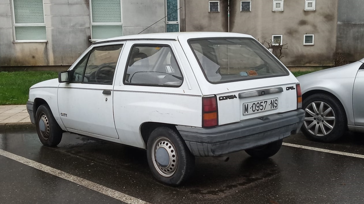 M 0957 NS, Opel Corsa 1st gen 3-door Hatch (A; S83), 1982–1993