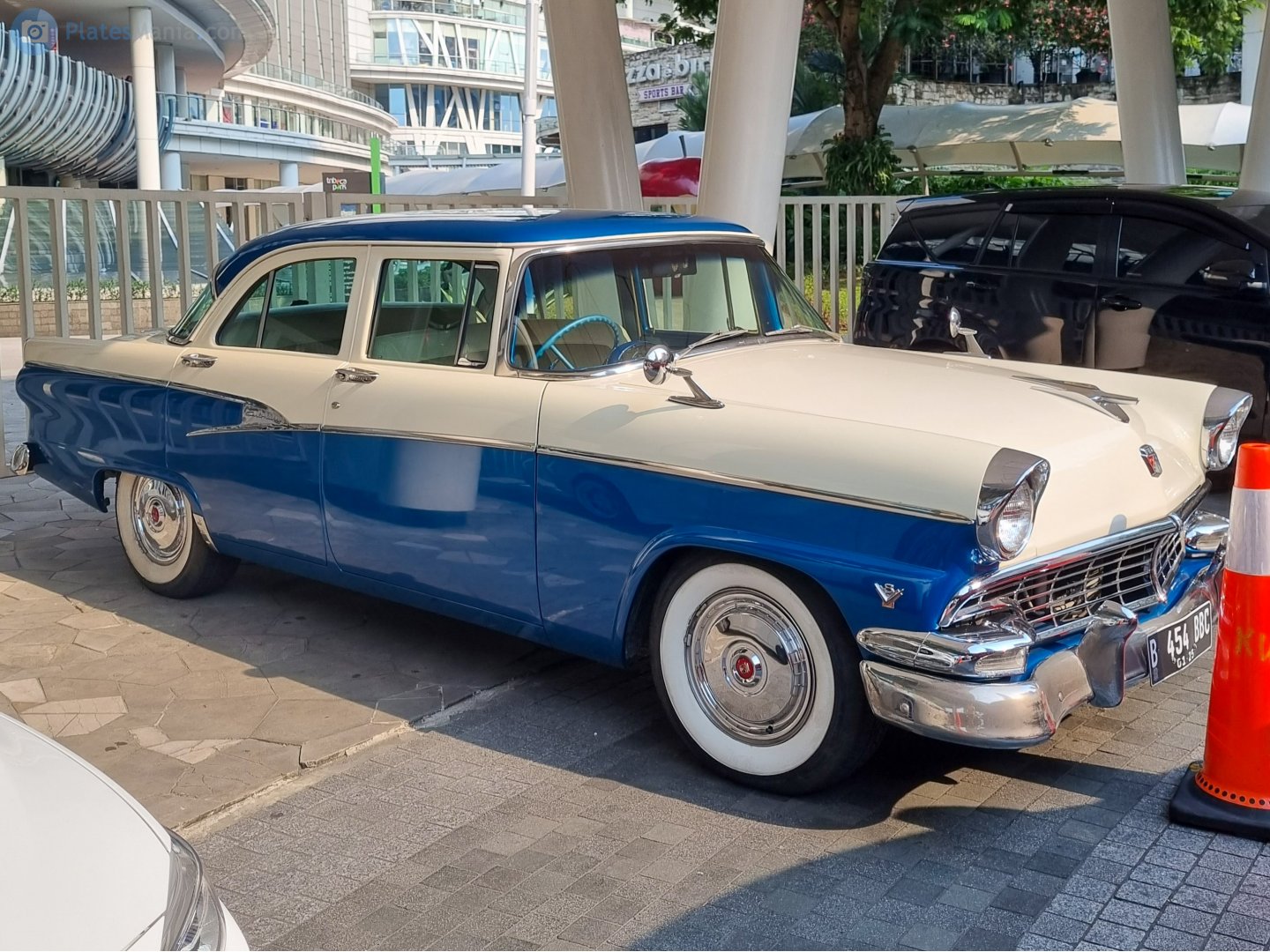 B 454 BBC, Ford Customline 