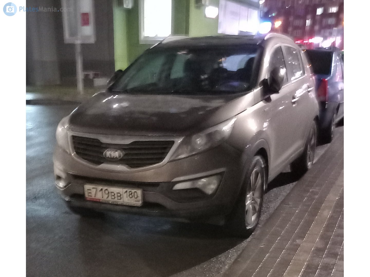 е 719 вв 180, Kia Sportage 