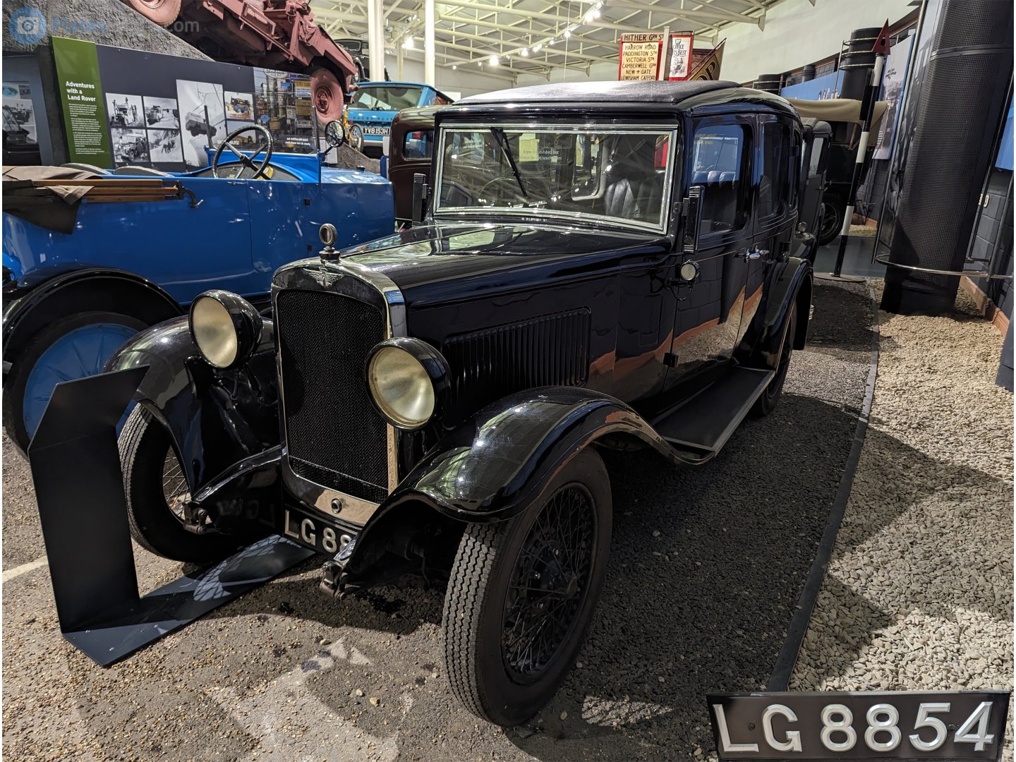 LG8854, Austin Twelve-six 