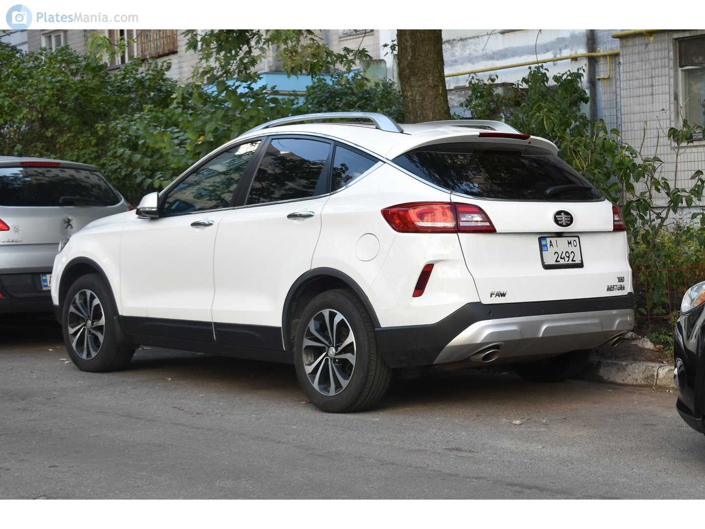 AI 2492 MO, FAW Besturn X80 