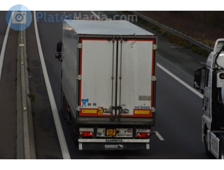 UR06 DAF, Schmitz SKO