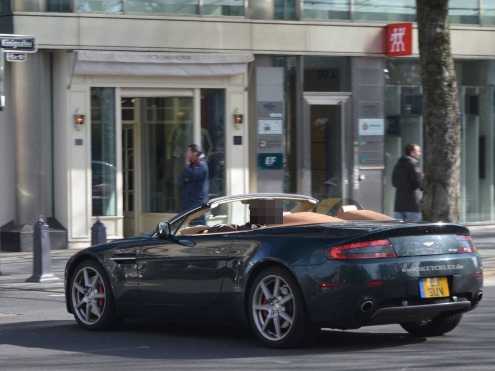 E9SUN, Aston Martin V8 Vantage 