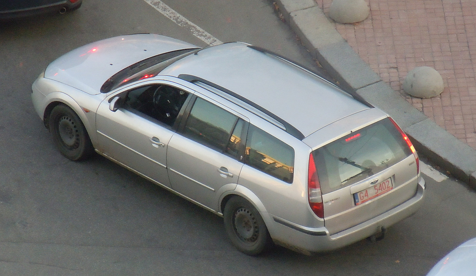 G4 5402, Ford Mondeo 2nd gen Turnier Wagon (Mk3; CD132), 2000–2007