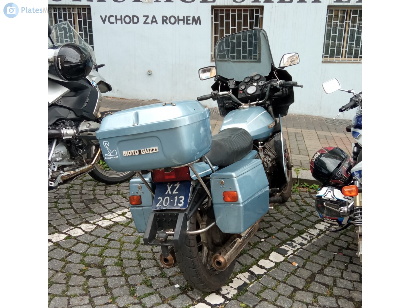 XZ-20-13, Moto Guzzi V7 