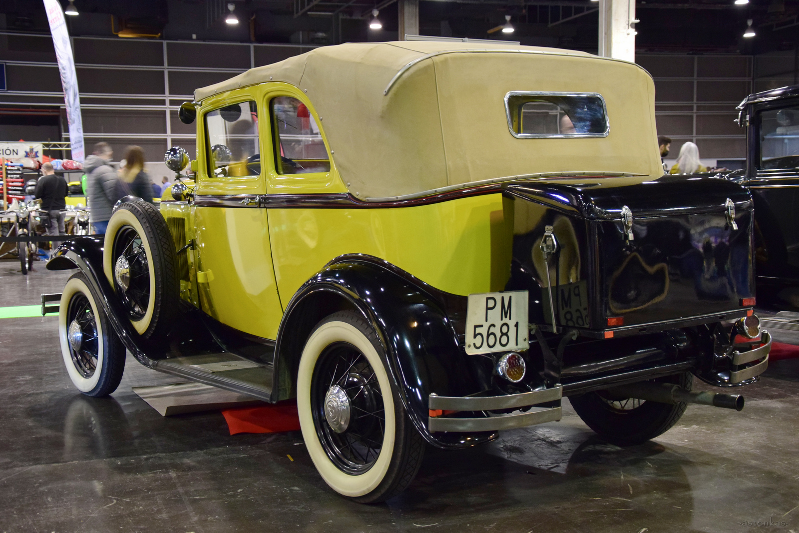 PM-5681, Ford Victoria 