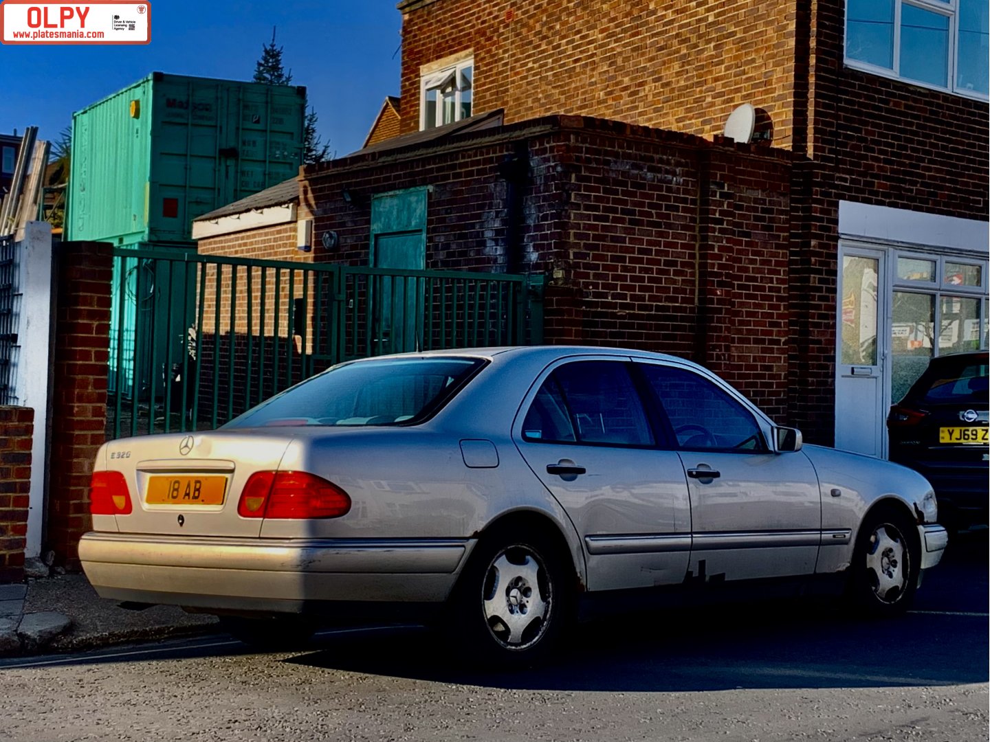 18AB, Mercedes-Benz E-Klasse 2nd gen Sedan (W210), 1995­–2002