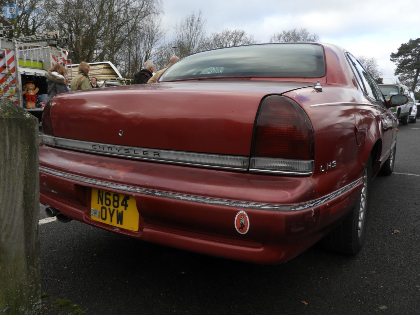 N684OYW, Chrysler LHS 1st gen (LH), 1993–1997