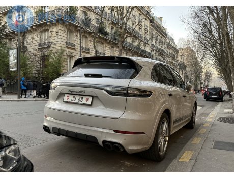 JU 88, Porsche Cayenne