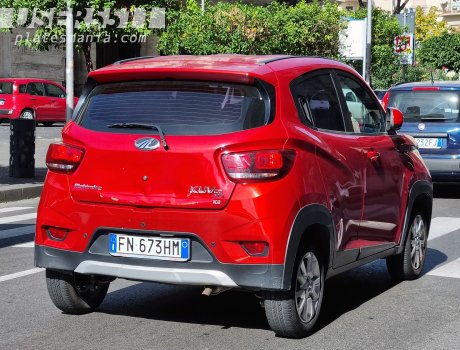 FN 673 HM, Mahindra KUV100